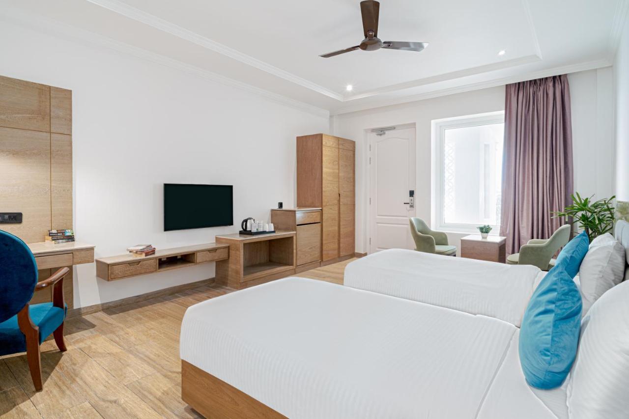 Rudra Imperial Resort Sitapur  外观 照片